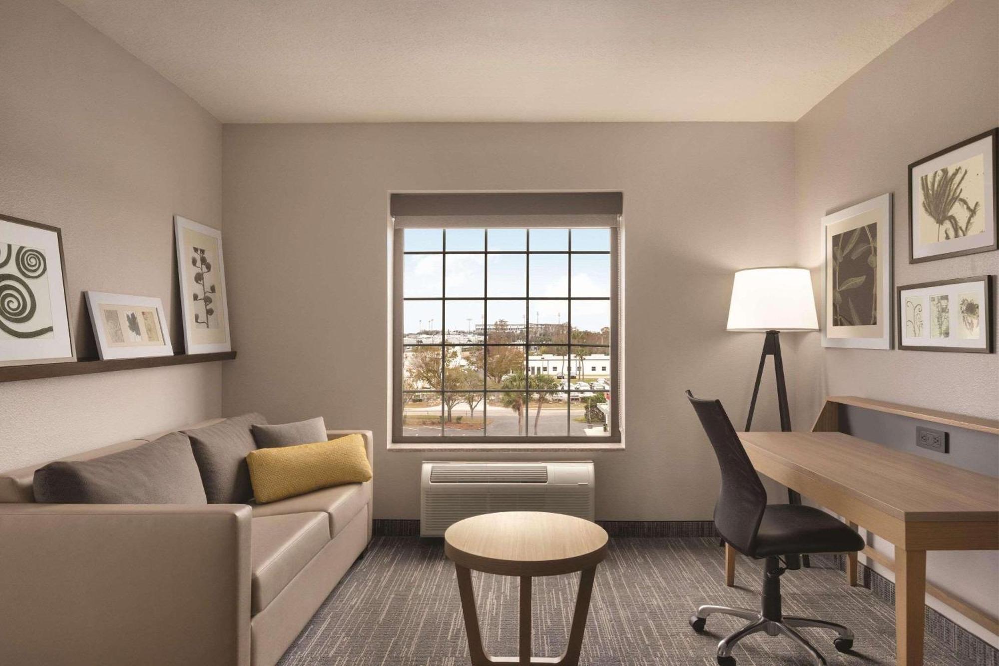 Country & By Radisson, Rj Stadium - Airport East 2* Tampa