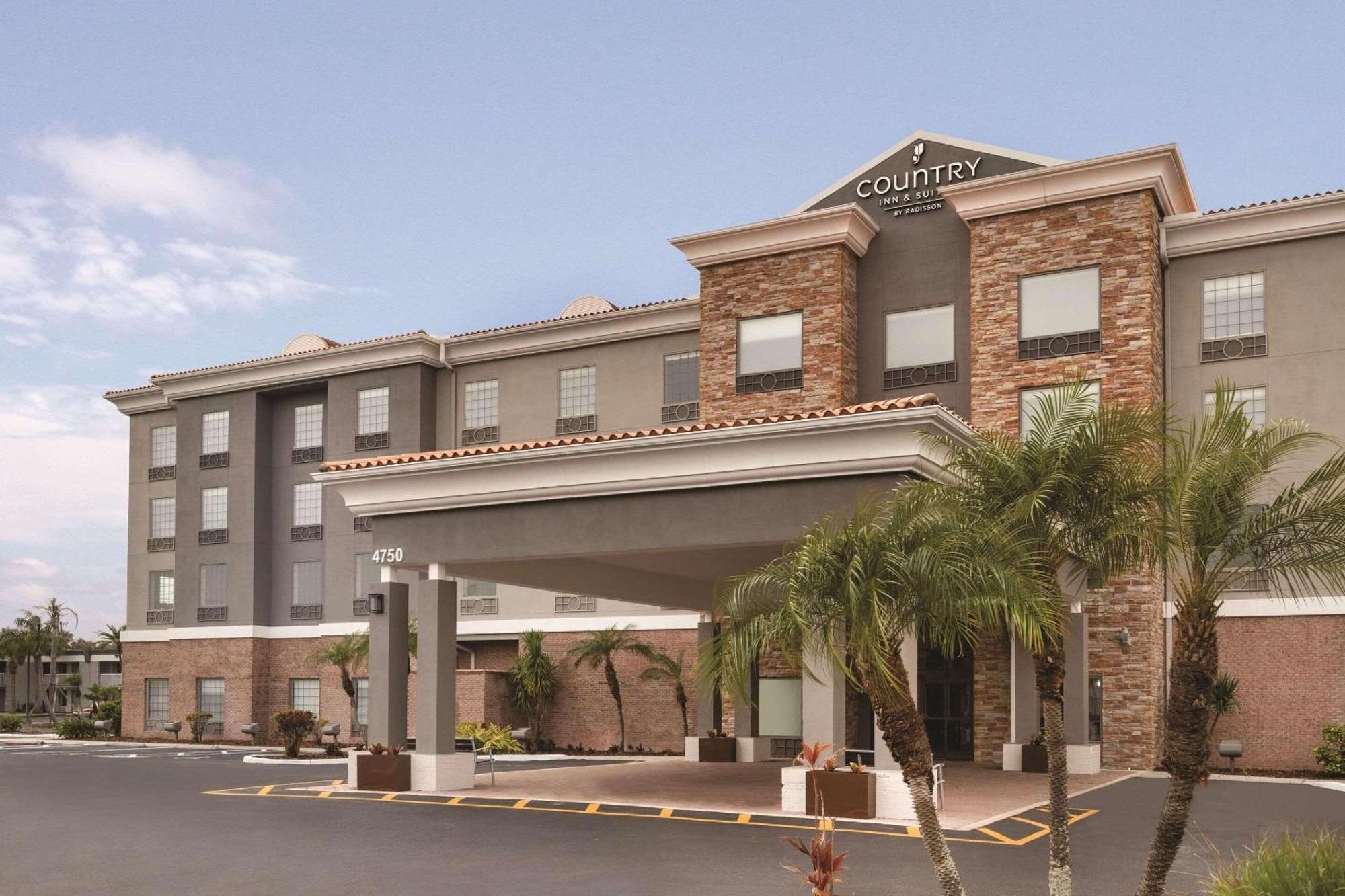 Country & By Radisson, Rj Stadium - Airport East Hotel Tampa